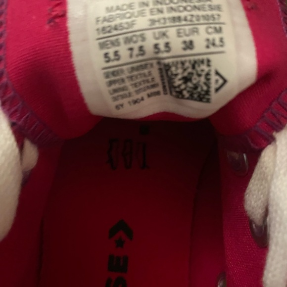 Converse Magenta and White Canvas Sneakers New 7.5 - Picture 7 of 7